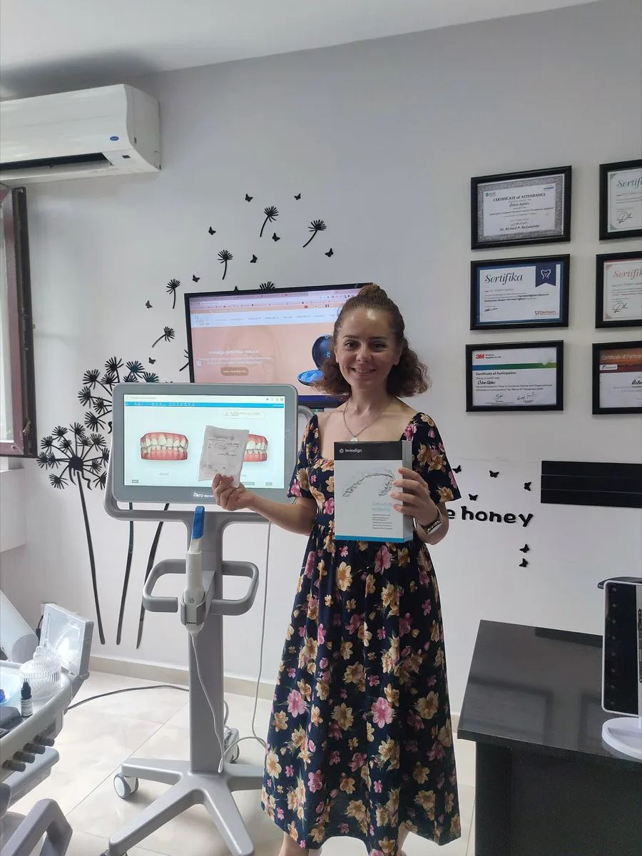 Scanner digital 3D para planejamento de alinhadores transparentes na Oral Unic
